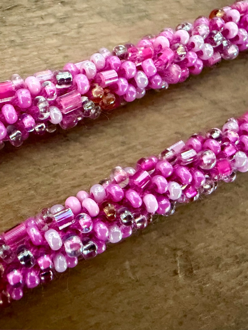 HIMALAYAN GEMS ANDREW STONE NEPAL HAND CROCHET GLASS SEED BEAD ROPE NECKLACE 20"